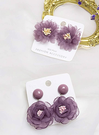 2 Pairs Of Flower Earrings