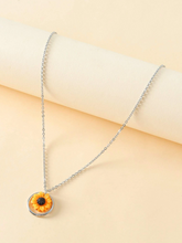 Load image into Gallery viewer, Sunflower Beauty Necklace
